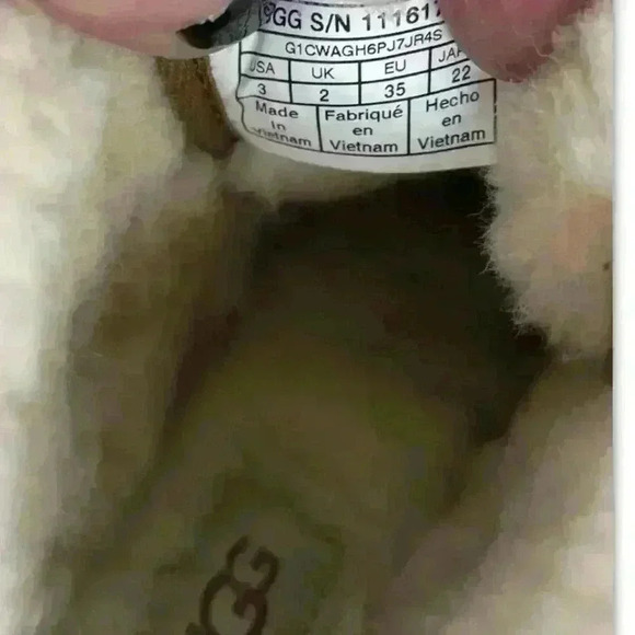 New UGG child Unisex size 3 Neumel II Graphic Stitch Chukka brown Boot - Picture 8 of 10